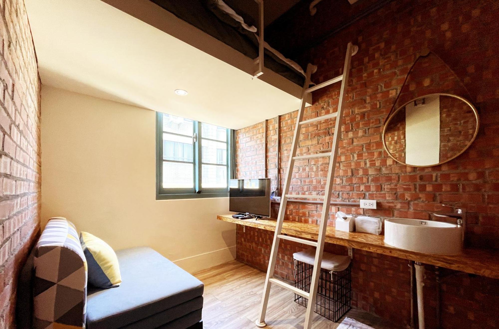 Funtime Hostel 嘉義市 エクステリア 写真